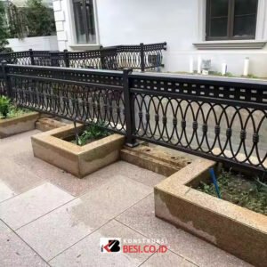 Jasa Buat & Pasang Railing Tangga & Balkon Besi Kubu Raya